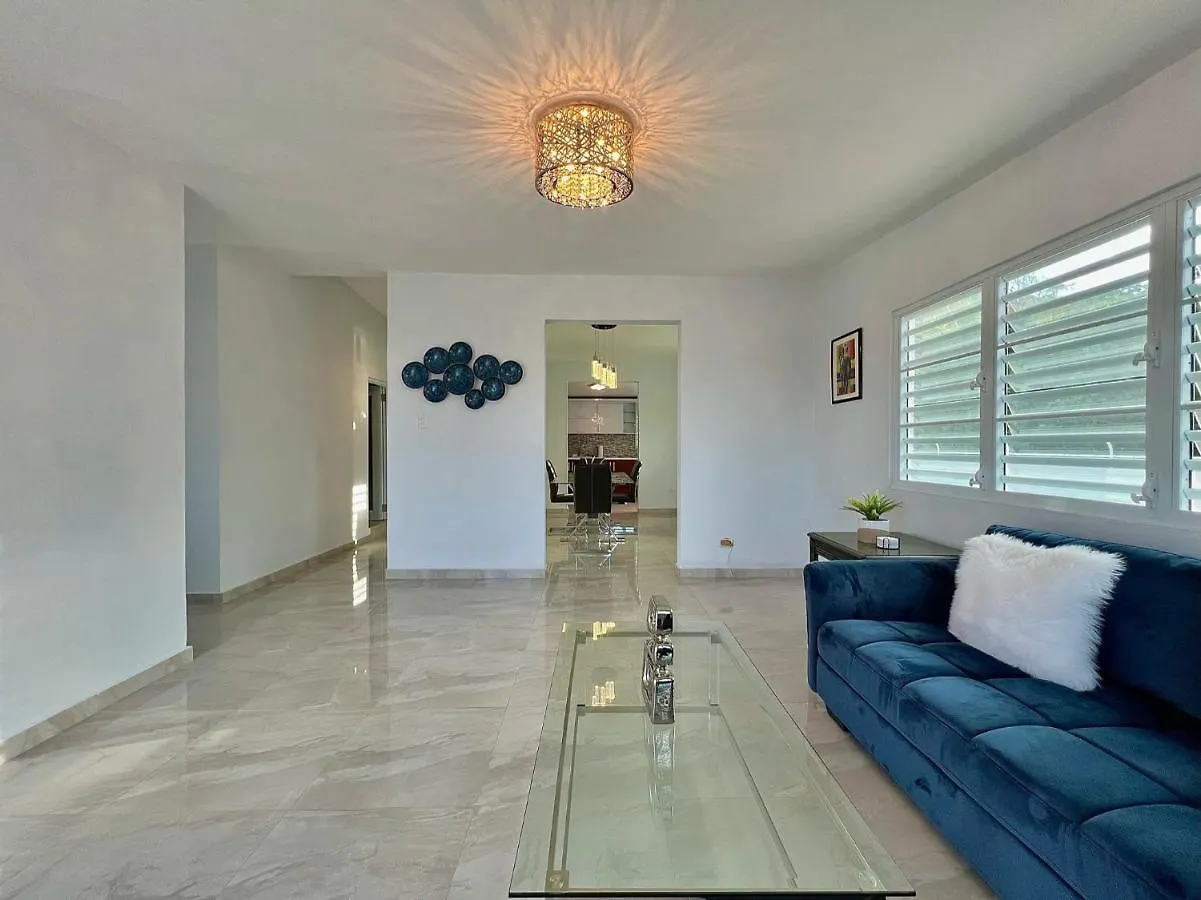 Casa Colinas: El Yunque Rainforest Villa With Pool, Heated Jacuzzi & Terrace Rio Grande