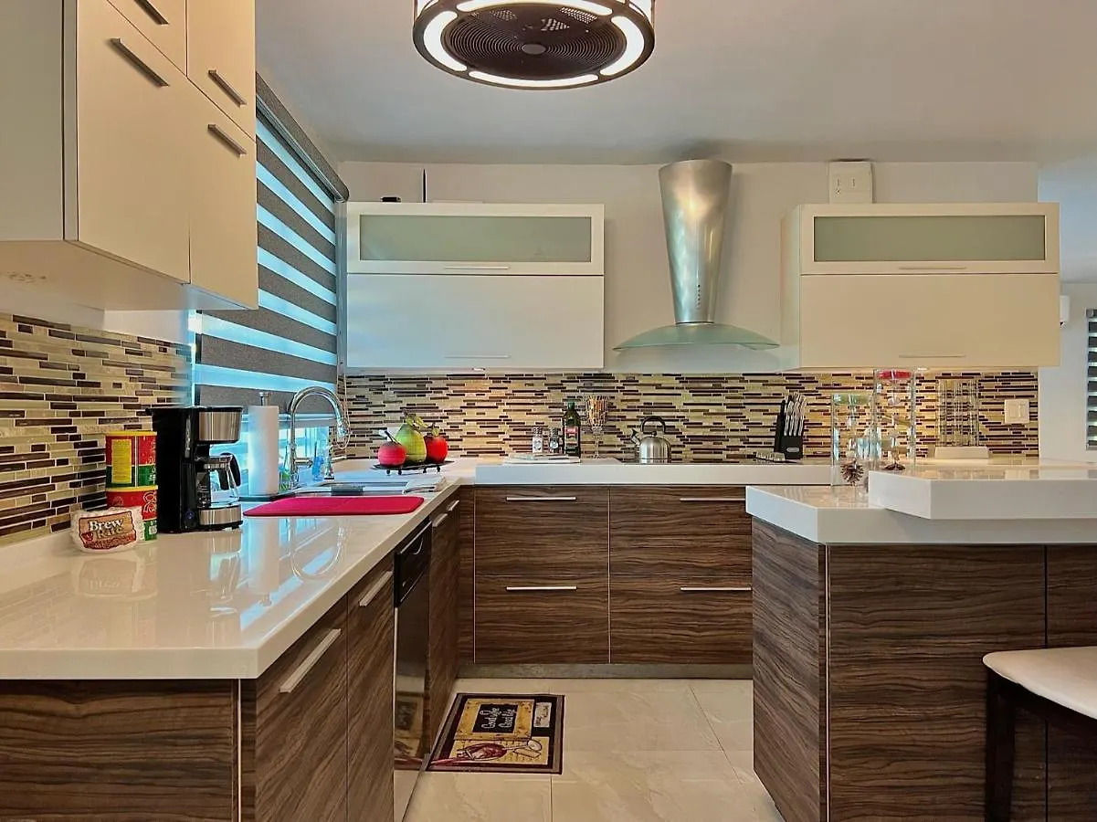 Casa Colinas: El Yunque Rainforest Villa With Pool, Heated Jacuzzi & Terrace Rio Grande Puerto Rico