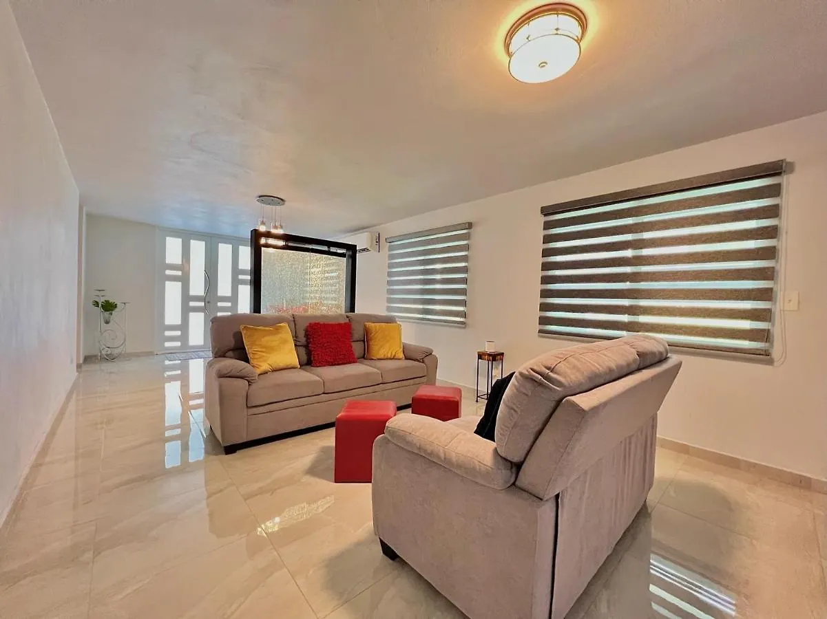 Casa Colinas: El Yunque Rainforest Villa With Pool, Heated Jacuzzi & Terrace 里奥格兰德