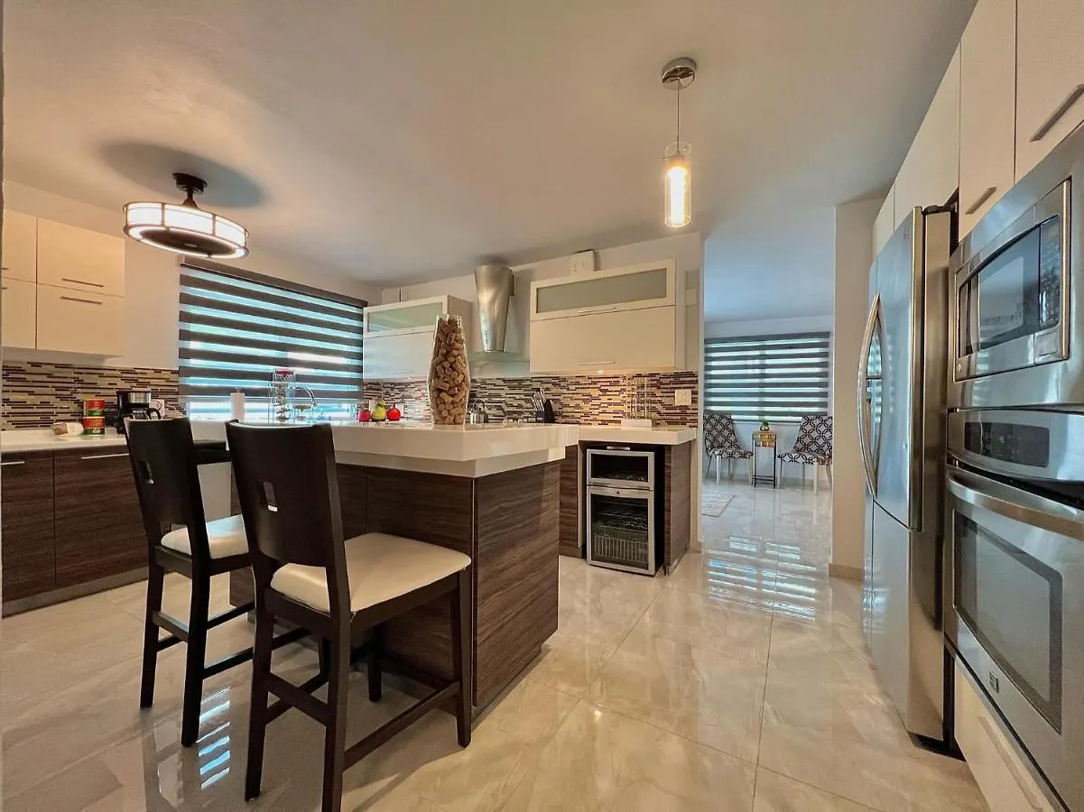 Casa Colinas: El Yunque Rainforest Villa With Pool, Heated Jacuzzi & Terrace 里奥格兰德 0*,