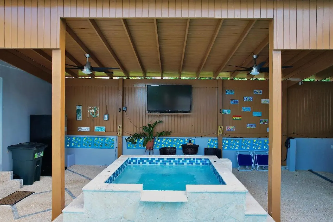Casa Colinas: El Yunque Rainforest Villa With Pool, Heated Jacuzzi & Terrace 里奥格兰德 波多黎各