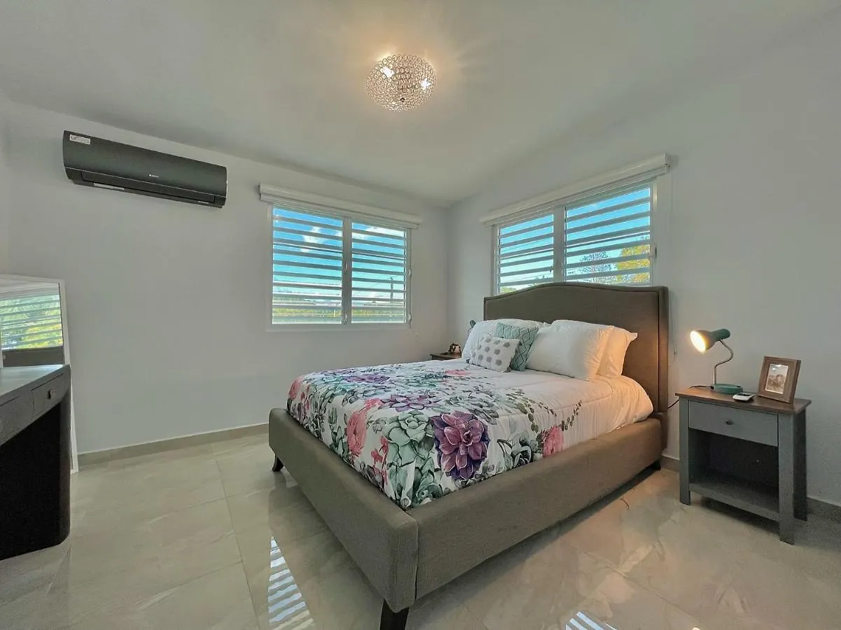 Casa Colinas: El Yunque Rainforest Villa With Pool, Heated Jacuzzi & Terrace 里奥格兰德 0*,